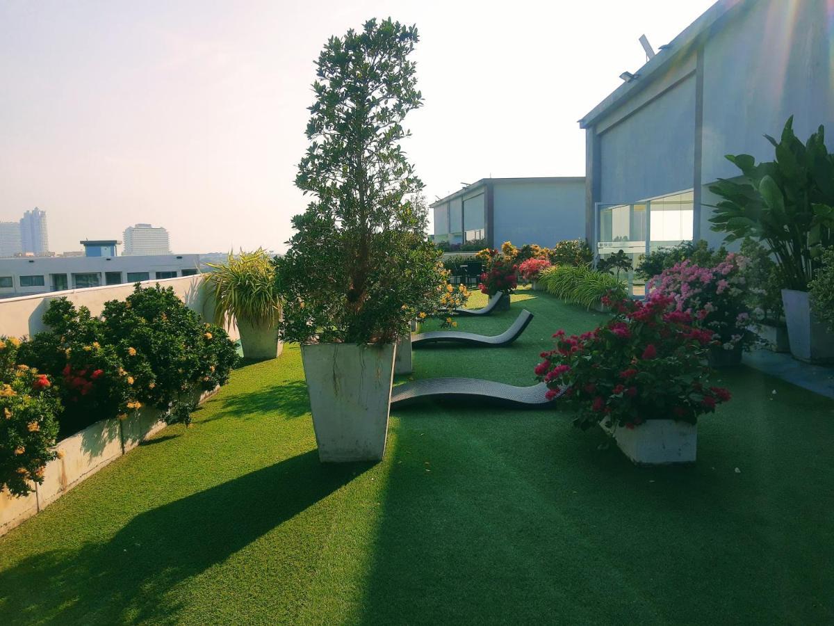 Laguna Beach Condo Resort 3 Maldives Pattaya Pool View ลากูน่า บีช คอนโด รีสอร์ต 3 พัทยา Jomtien Beach Exteriör bild